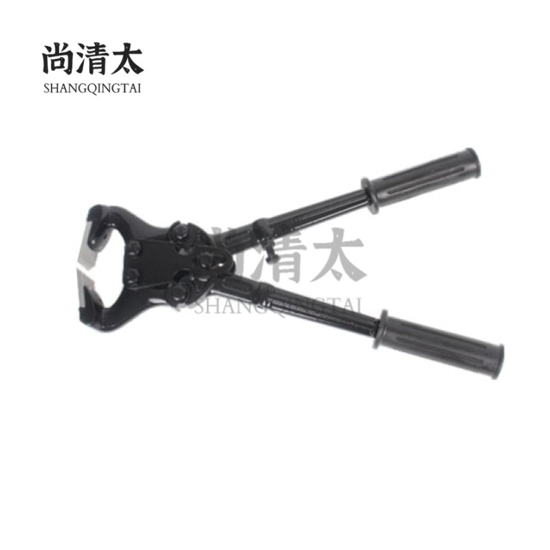 Multi-functional Shoeing Pliers for cow
